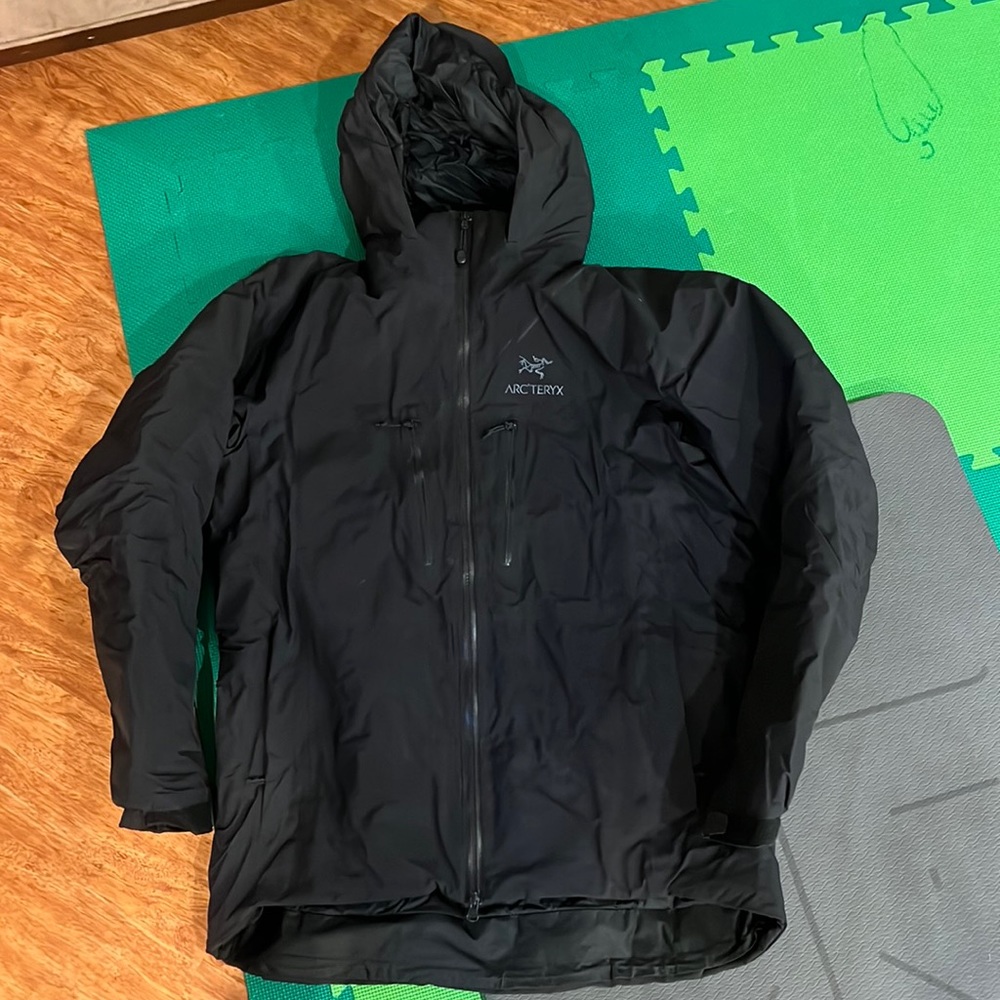 Arcteryx Fission SV jacket. 100% waterproof, the best casual outdoor jacket!